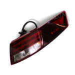 چراغ خطر عقب تارا طرح خطی جدید ( ایساکو ) روی گلگیر سمت شاگرد