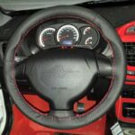 دور فرمون دوختنی چرم سوزنی مدل مشکی دوخت قرمز